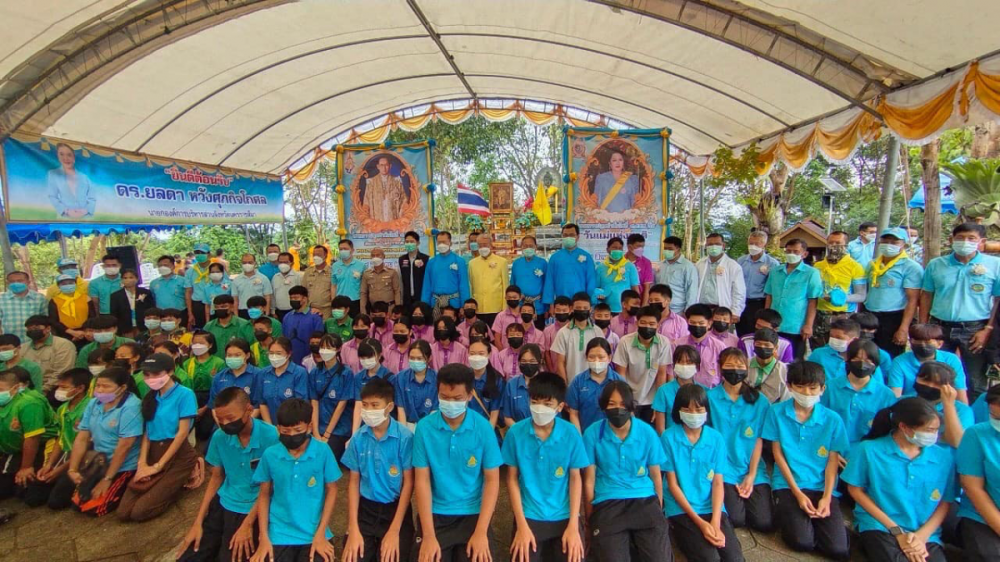 ร่วมโครงการปลูกป่าต้นโพธิ์เฉลิมพระเกียรติ สมเด็จพระนางเจ้าสิริกิติ์ฯ ณ บ้านคลองบงพัฒนา
