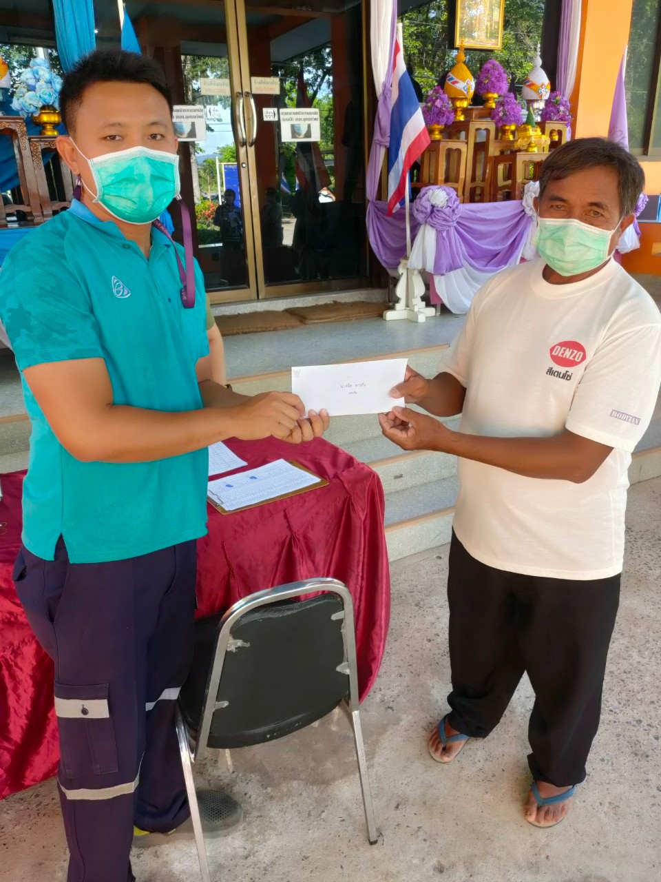 มอบเงินช่วยเหลือประชาชนผู้ประสบภัยจากเหตุวาตภัย จำนวน 68 ครัวเรือน 10 หมู่บ้าน ภายในตำบลอุดมทรัพย์