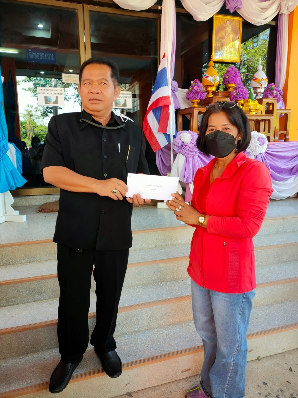 มอบเงินช่วยเหลือประชาชนผู้ประสบภัยจากเหตุวาตภัย จำนวน 68 ครัวเรือน 10 หมู่บ้าน ภายในตำบลอุดมทรัพย์