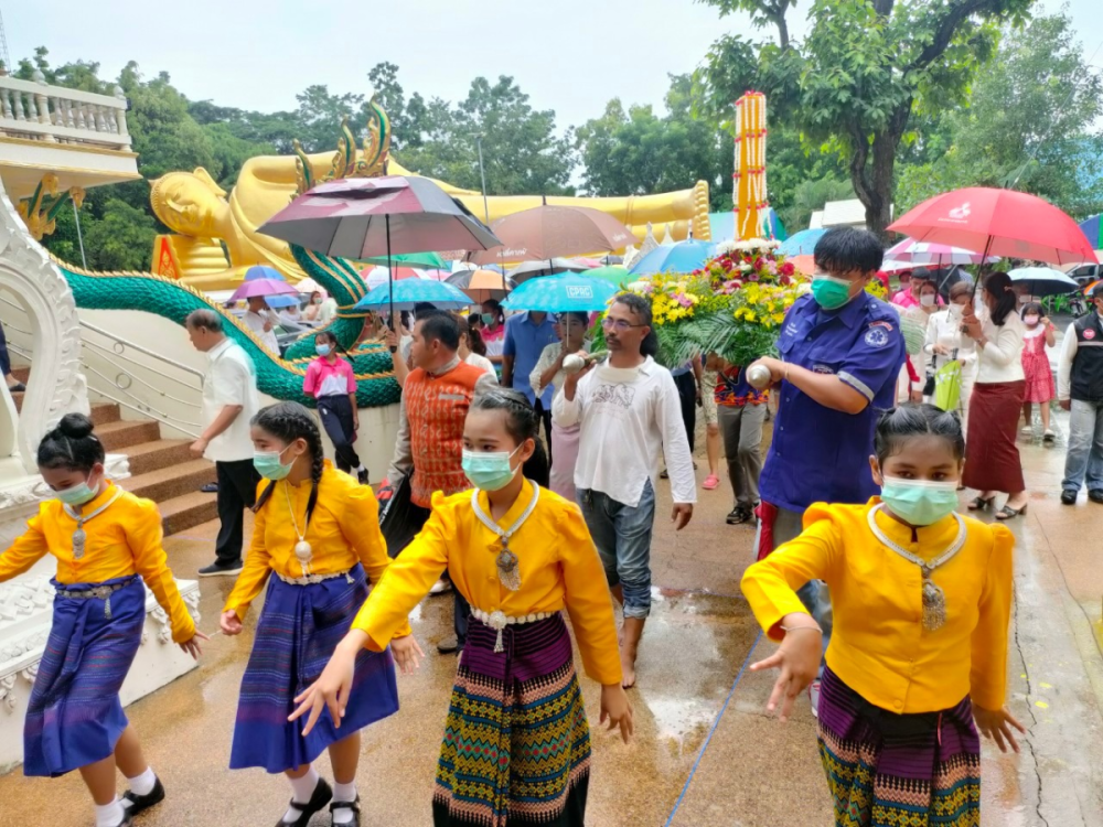 โครงการสืบสานประเพณีแห่เทียนเข้าพรรษาและถวายเทียนพรรษาประจำปี2565 ณ วัดป่าโพธิภาวัน (โนนค่าง) 