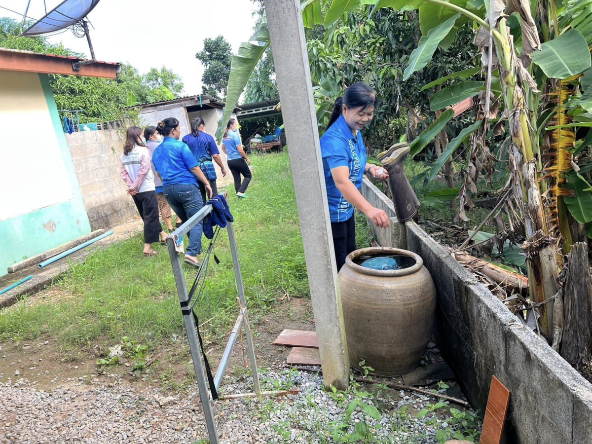 ดำเนินการฉีดพ่นหมอกควันกำจัดลูกน้ำยุงลาย บริเวณภายในหมู่บ้านวังน้ำเขียว หมู่ที่ 9