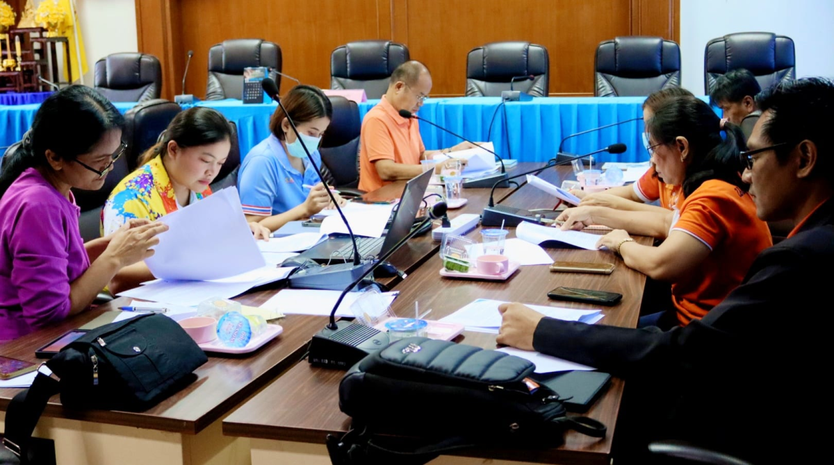 การประชุมจัดทำแผนสุขภาพชุมชน ประจำปีงบประมาณ พ.ศ.2567 กองทุนหลักประกันสุขภาพองค์การบริหารส่วนตำบลอุดมทรัพย์