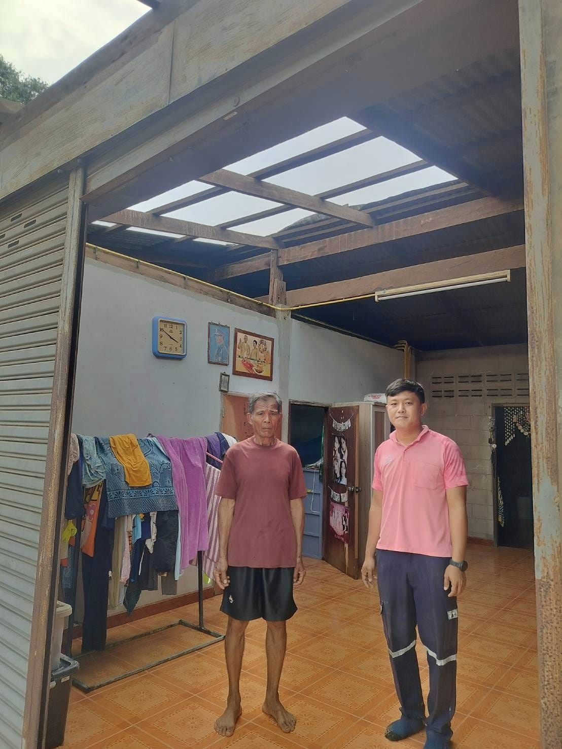 สำรวจและประเมินความเสียหายของผู้ที่ประสบสาธารณภัยเนื่องจากเกิดพายุฤดูร้อน