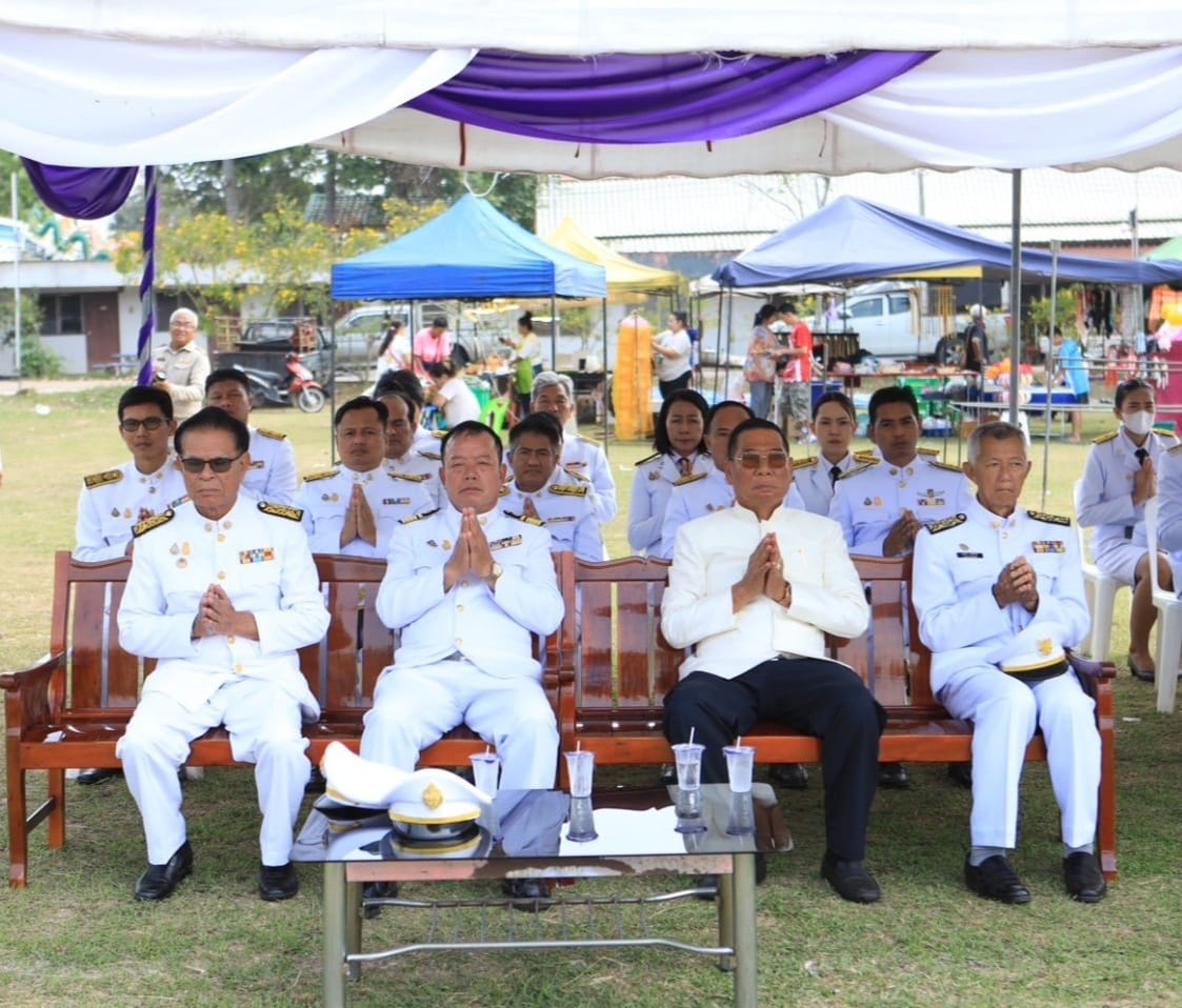 ร่วมพิธีสักการะและรำบวงสรวงอนุสาวรีย์ท้าวสุรนารีองค์ประจำอำเภอวังน้ำเขียว ประจำปี 2567