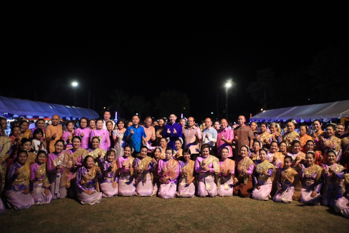 ร่วมพิธีสักการะและรำบวงสรวงอนุสาวรีย์ท้าวสุรนารีองค์ประจำอำเภอวังน้ำเขียว ประจำปี 2567