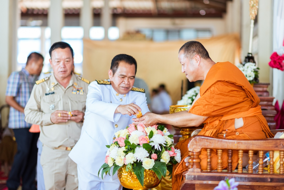 ร่วมพิธีต้อนรับพระครูสัญญาบัตร พัดยศ และผ้าไตร พระราชทาน พระครูอุดมปัญญาวัตร เจ้าคณะตำบลอุดมทรัพย์ เขต 2 เจ้าอาวาสวัดห้วยพรหม (รักษาการเจ้าอาวาสวัดศิริมังคลาราม)