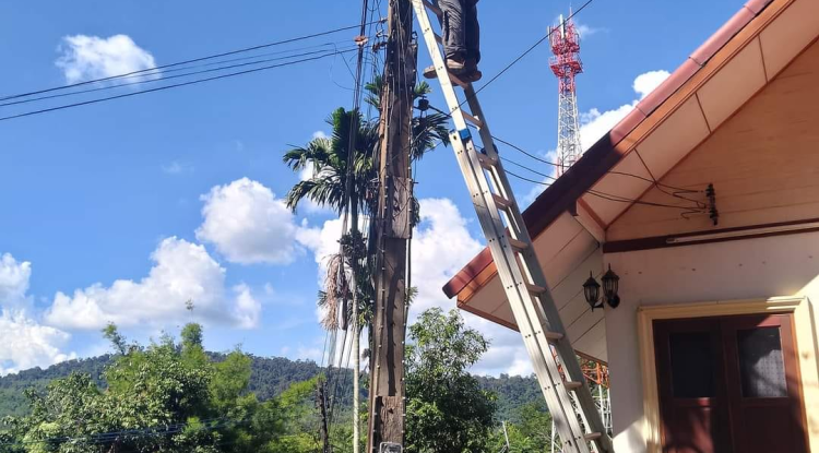 ซ่อมแซมระบบไฟฟ้าส่องสว่างภายในหมู่บ้าน บ้านห้วยน้ำเค็ม หมู่ที่ 11 