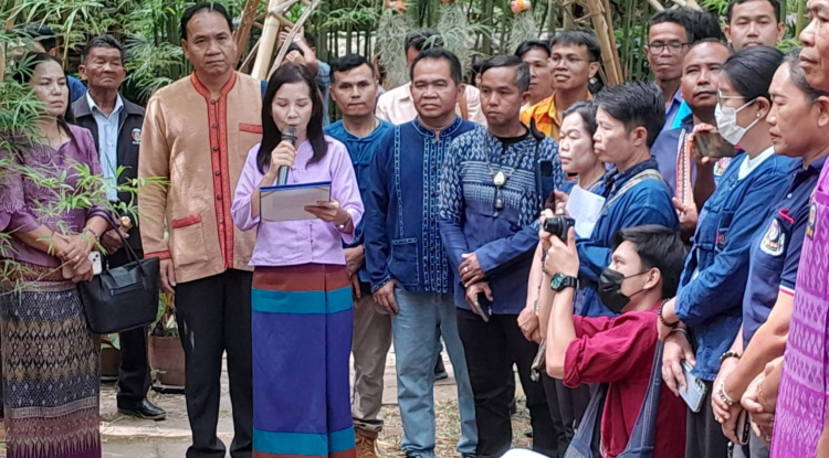 ร่วมงาน ชม ชิม ช้อป "ตลาดร่มไผ่" กิจกรรมส่งเสริมการตลาดเกษตรปลอดภัย ณ  โรงเรียนป่าไผ่ลุงโชค 