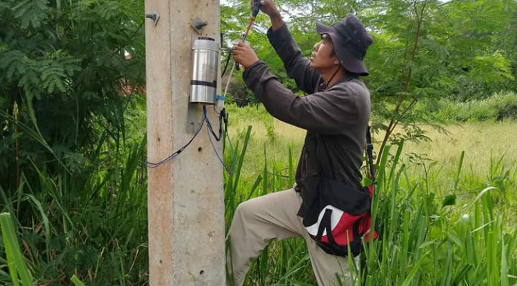ดำเนินการตรวจสอบแก้ไข และซ่อมแซมไฟฟ้าส่องสว่างภายในหมู่บ้านบ้านหนองแวง หมู่ที่ 12