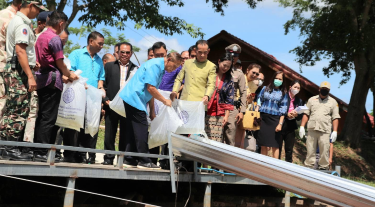 ร่วมพิธีเปิดโครงการเสริมสร้างความจงรักภักดี ต่อสถาบัน บำบัดทุกข์ บำรุงสุข สร้างรอยยิ้มให้ประชาชน ประจำปีงบประมาณ พ.ศ.2566 ของจังหวัดนครราชสีมา (จังหวัดเคลื่อนที่) ณ องค์การบริหารส่วนตำบลวังหมี