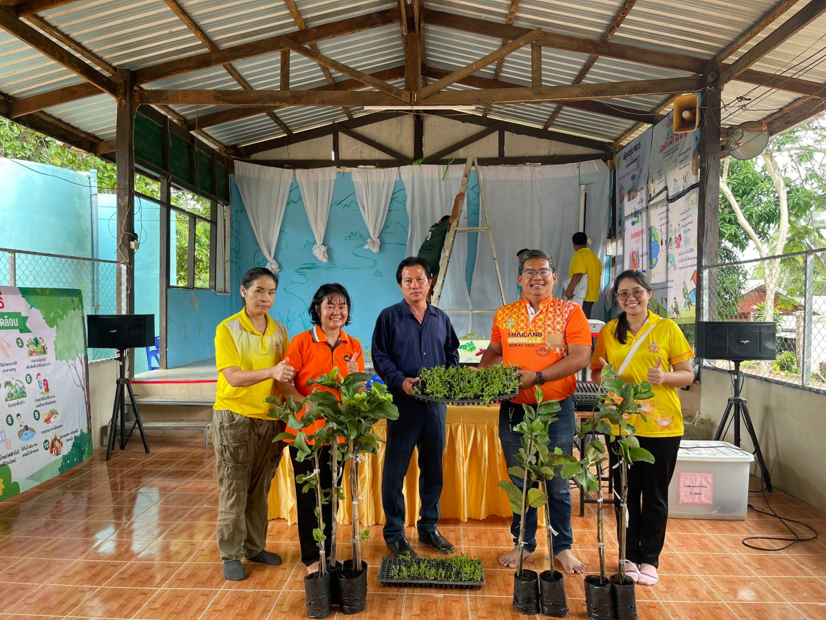 ประธานเปิดและร่วมกิจกรรมในโครงการส่งเสริม อนุรักษ์ ฟื้นฟูทรัพยากรธรรมชาติและสิ่งเเวดล้อม แหล่งท่องเที่ยว และปรับปรุงภูมิทัศน์ในพื้นที่ตำบลอุดมทรัพย์ ประจำปีงบประมาณ พ.ศ.2567 ณ โรงเรียนบ้านซับเต่า