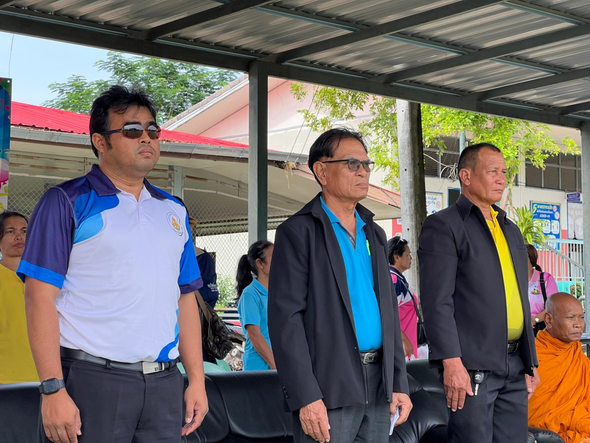 ประธานในพิธีเปิดการแข่งขันกีฬาภายในโรงเรียนด่านอุดมวิทยา