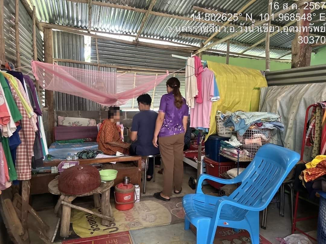 ร่วมลงพื้นที่ช่วยเหลือติดตามให้บริการผู้ป่วย ผู้สูงอายุ และผู้พิการในพื้นที่ตำบลอุดมทรัพย์