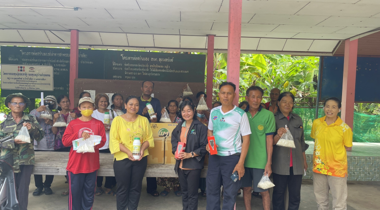 ร่วมลงพื้นที่รณรงค์การป้องกันและกำจัดเพลี้ยกระโดดสีน้ำตาลในนาข้าว