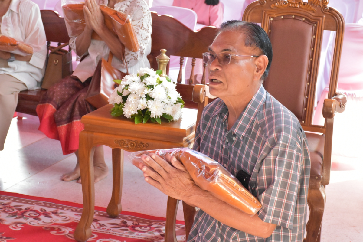 ระหว่างวันที่ 9-10 พฤศจิกายน 2567 ร่วมงานบุญทอดกฐินภายในพื้นที่ตำบลอุดมทรัพย์