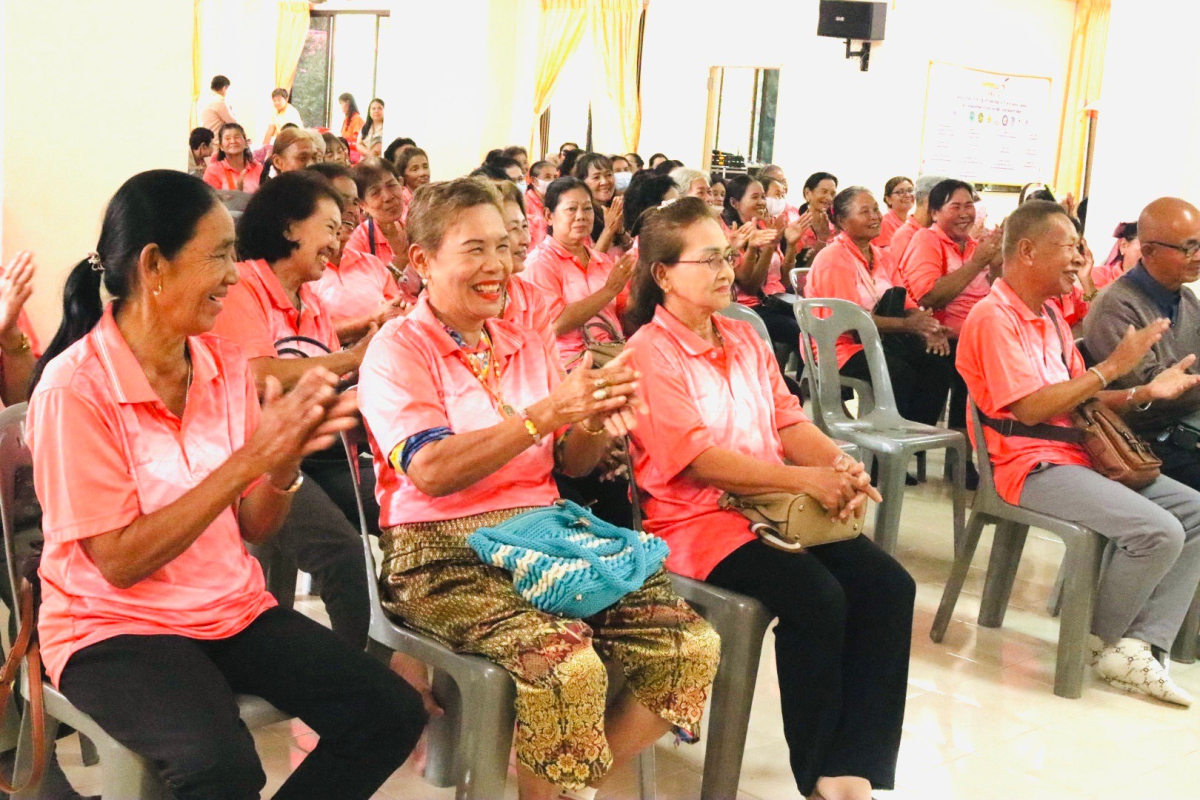 โรงเรียนผู้สูงอายุ อุดมทรัพย์ ต้อนรับคณะศึกษาดูงาน อบต.ทับใต้ จ.ประจวบคีรีขันธ์