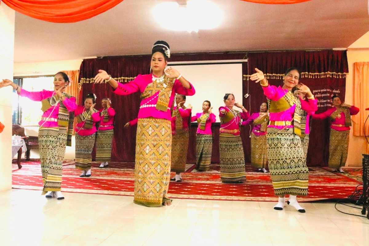 โรงเรียนผู้สูงอายุ อุดมทรัพย์ ต้อนรับคณะศึกษาดูงาน อบต.ทับใต้ จ.ประจวบคีรีขันธ์