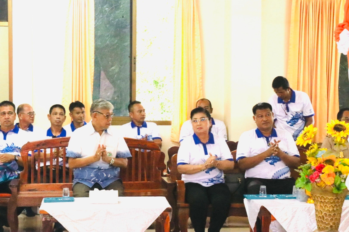 โรงเรียนผู้สูงอายุ อุดมทรัพย์ ต้อนรับคณะศึกษาดูงาน อบต.ทับใต้ จ.ประจวบคีรีขันธ์