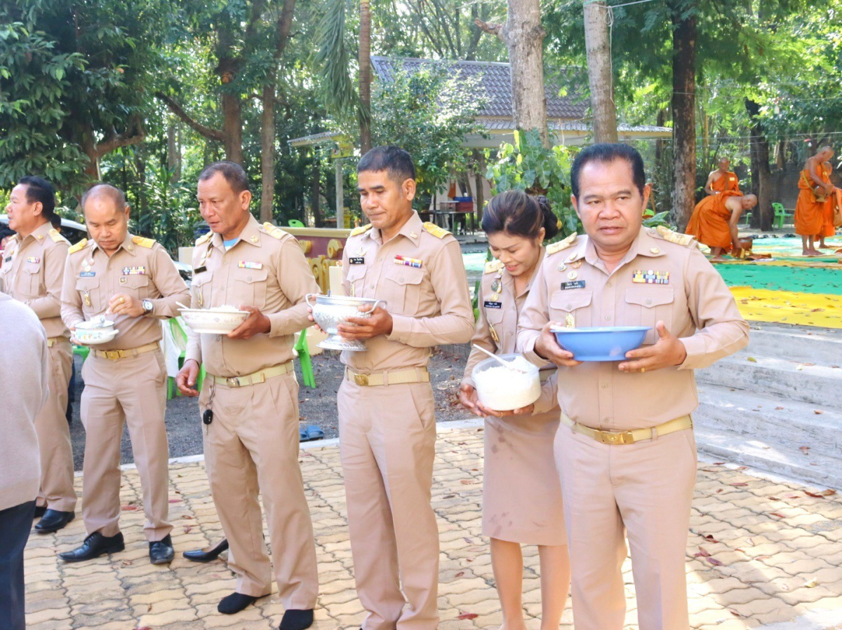 ร่วมร่วมพิธีโครร่วมโครงการอุปสมบทหมู่ถวายพระราชกุศลแด่ พระบาทสมเด็จพระบรมชนกาธิเบศร มหาภูมิพลอดุลยเดชมหาราช บรมนาถบพิตร ณ วัดป่าโพธิภาวัน (วัดโนนค่าง)