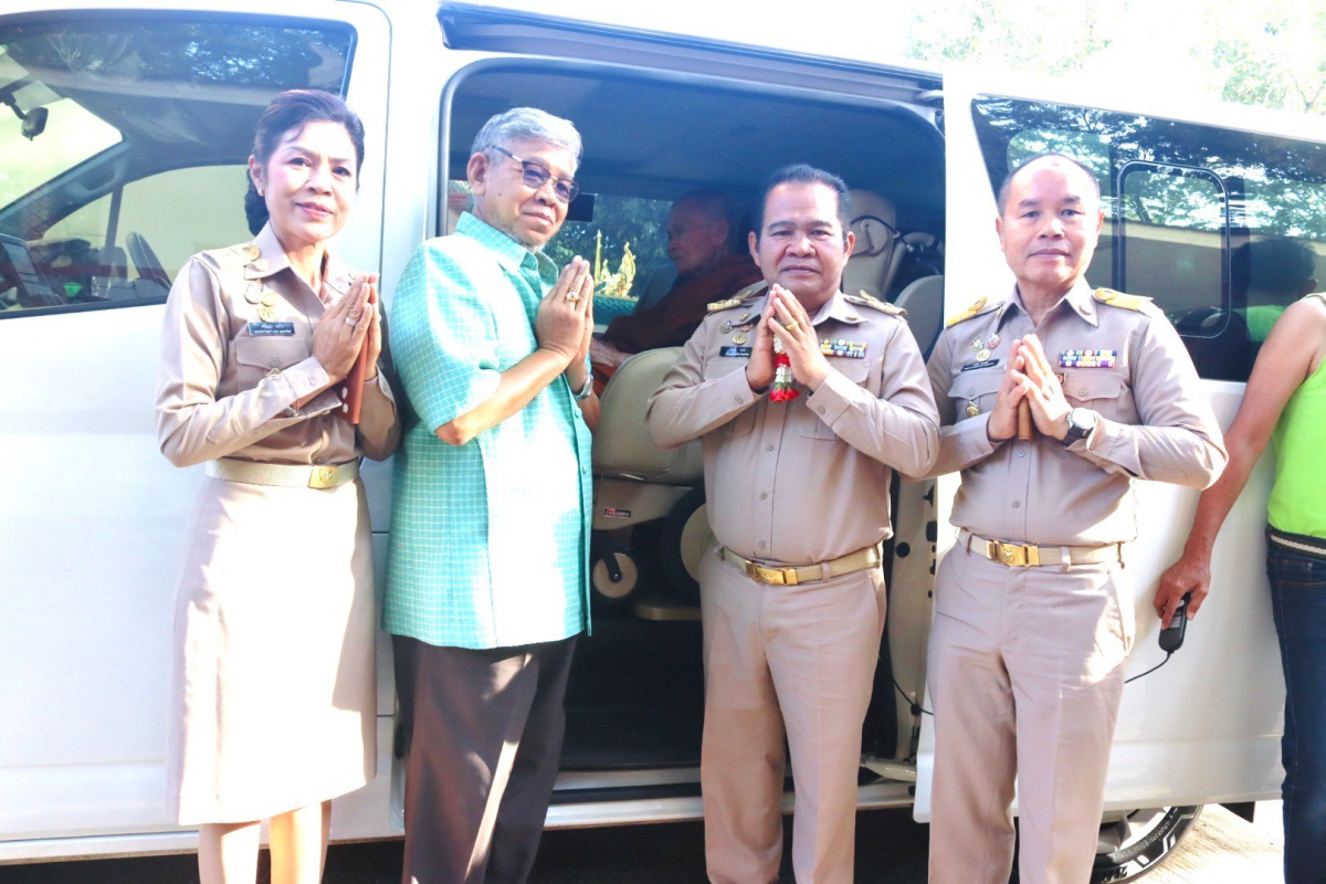 ร่วมร่วมพิธีโครร่วมโครงการอุปสมบทหมู่ถวายพระราชกุศลแด่ พระบาทสมเด็จพระบรมชนกาธิเบศร มหาภูมิพลอดุลยเดชมหาราช บรมนาถบพิตร ณ วัดป่าโพธิภาวัน (วัดโนนค่าง)