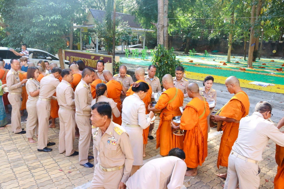ร่วมร่วมพิธีโครร่วมโครงการอุปสมบทหมู่ถวายพระราชกุศลแด่ พระบาทสมเด็จพระบรมชนกาธิเบศร มหาภูมิพลอดุลยเดชมหาราช บรมนาถบพิตร ณ วัดป่าโพธิภาวัน (วัดโนนค่าง)