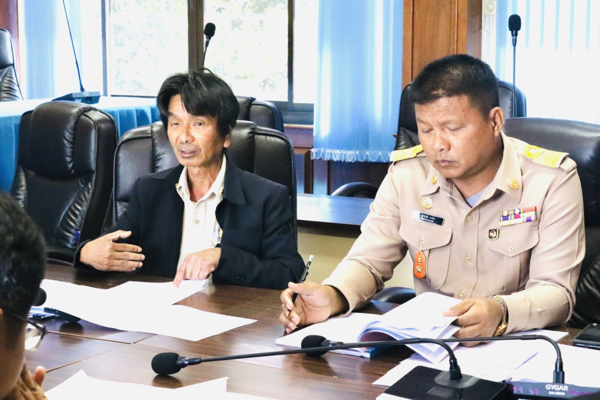 ประชุมคณะกรรมการยกร่างข้อบัญญัติ เพื่อเป็นข้อบังคับใช้ในการปฏิบัติงานราชการในตำบลอุดมทรัพย์