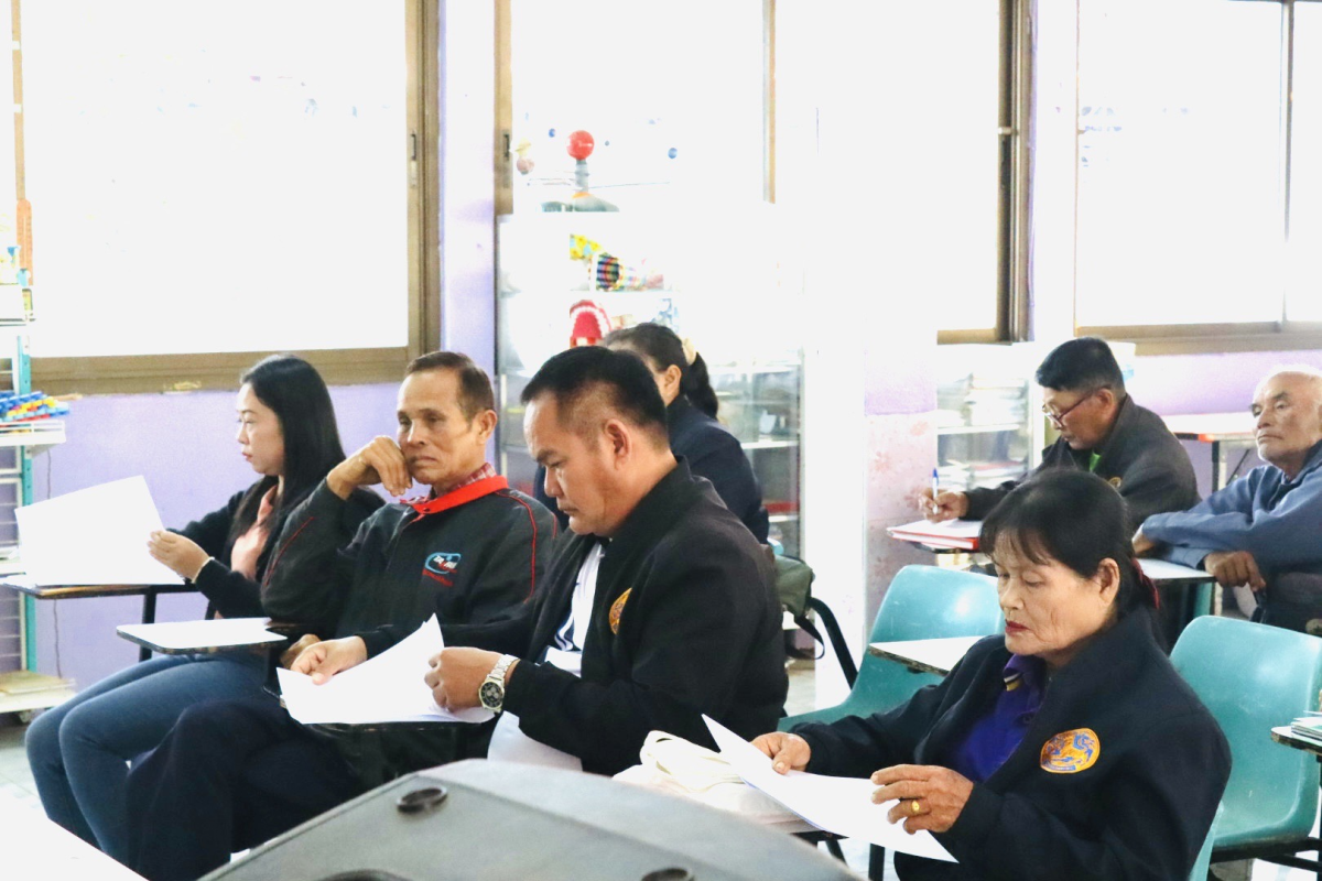 ประชุมกลุ่มศูนย์ข้าวชุมชนตำบลอุดมทรัพย์