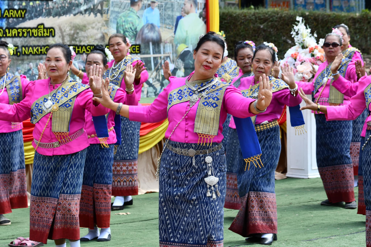 ร่วมพิธีส่งมอบอาคารอเนกประสงค์ โรงเรียนบ้านซับเต่า ใน "โครงการช่วยเหลือประชาชน" คอบร้าโกลด์ 2025