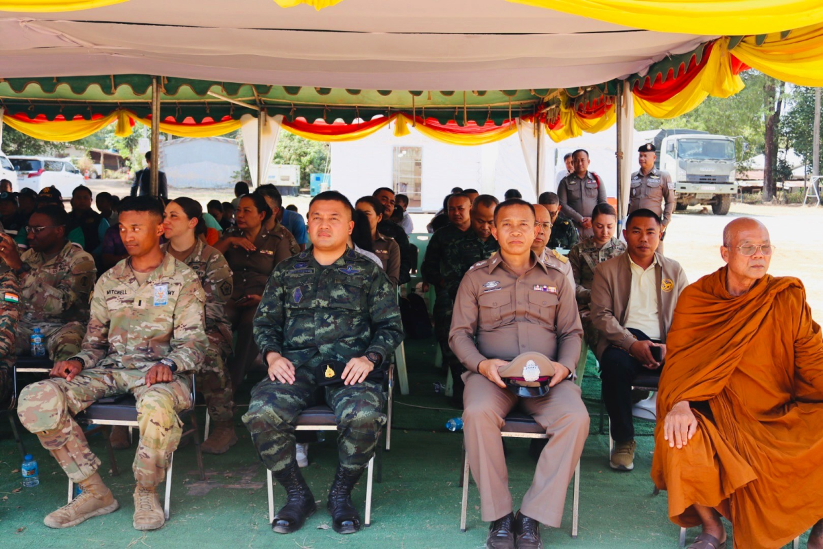 ร่วมพิธีส่งมอบอาคารอเนกประสงค์ โรงเรียนบ้านซับเต่า ใน "โครงการช่วยเหลือประชาชน" คอบร้าโกลด์ 2025