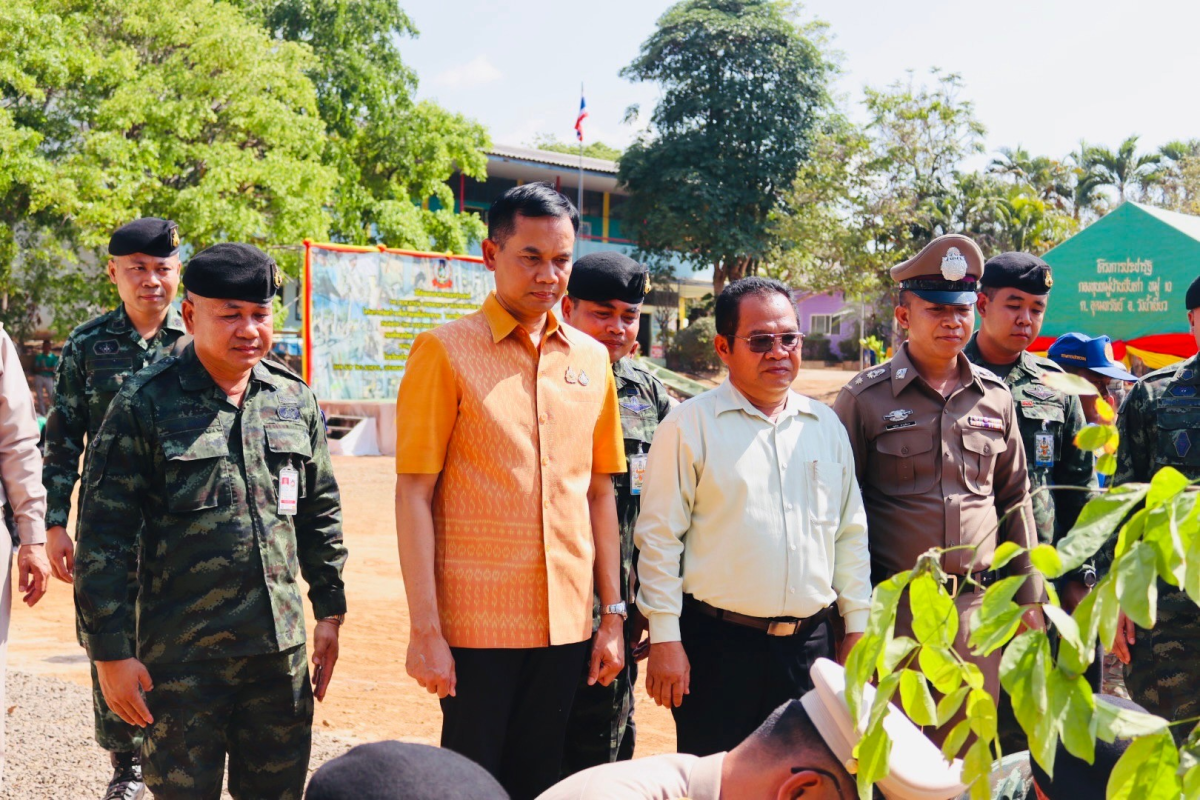 ร่วมพิธีส่งมอบอาคารอเนกประสงค์ โรงเรียนบ้านซับเต่า ใน "โครงการช่วยเหลือประชาชน" คอบร้าโกลด์ 2025