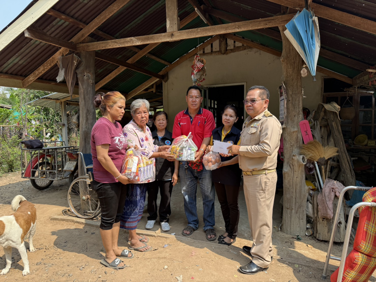 ลงพื้นที่ตรวจเยี่ยมผู้ประสบเหตุ ณ บ้านโนนศรีทอง ม.14 ต.อุดมทรัพย์ อ.วังน้ำเขียว จ.นครราชสีมา จากเหตุระเบิด