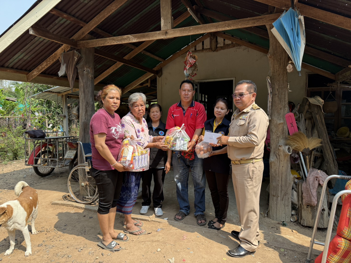 ลงพื้นที่ตรวจเยี่ยมผู้ประสบเหตุ ณ บ้านโนนศรีทอง ม.14 ต.อุดมทรัพย์ อ.วังน้ำเขียว จ.นครราชสีมา จากเหตุระเบิด