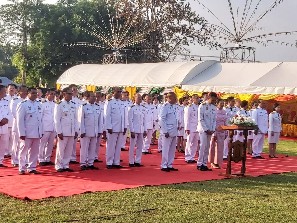 ร่วมในพิธีสักการะ และบวงสรวงอนุสาวรีย์ท้าวสุรนารี อำเภอวังน้ำเขียว จังหวัดนครราชสีมา