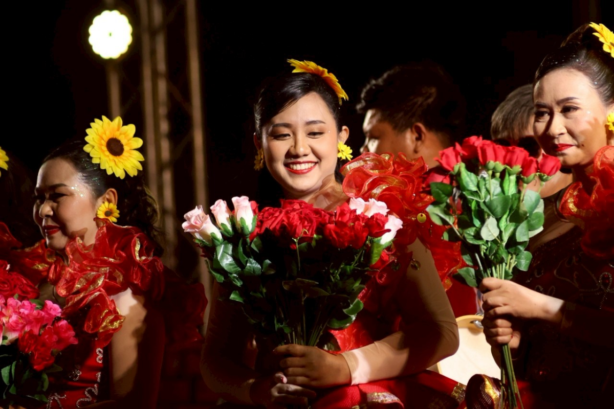 อบต.อุดมทรัพย์ เข้าร่วมเข้าร่วมการประกวดรำวงย้อนยุค ณ บริเวณลานอนุสาวรีย์ท้าวสุรนารี อำเภอวังน้ำเขียว 