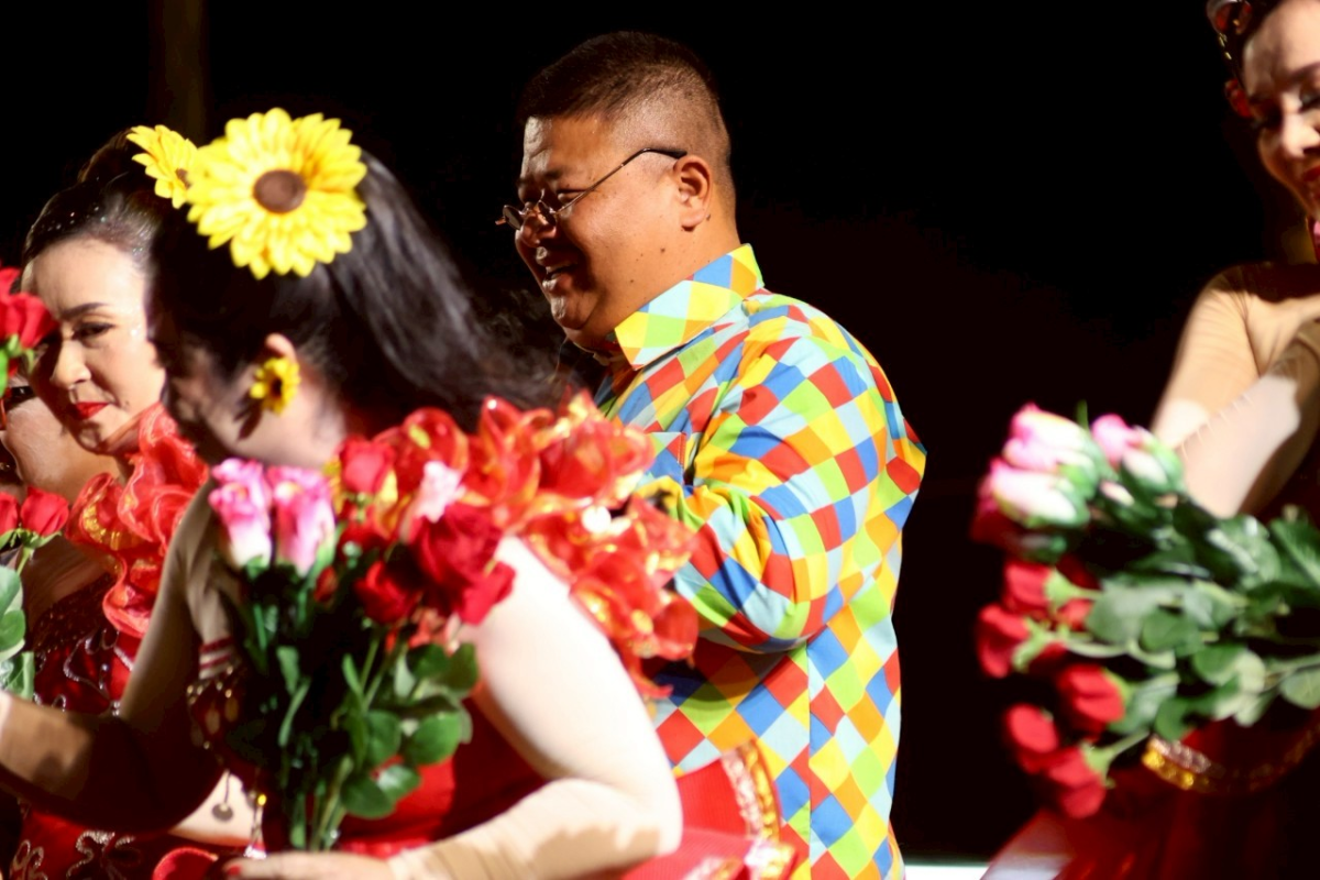 อบต.อุดมทรัพย์ เข้าร่วมเข้าร่วมการประกวดรำวงย้อนยุค ณ บริเวณลานอนุสาวรีย์ท้าวสุรนารี อำเภอวังน้ำเขียว 