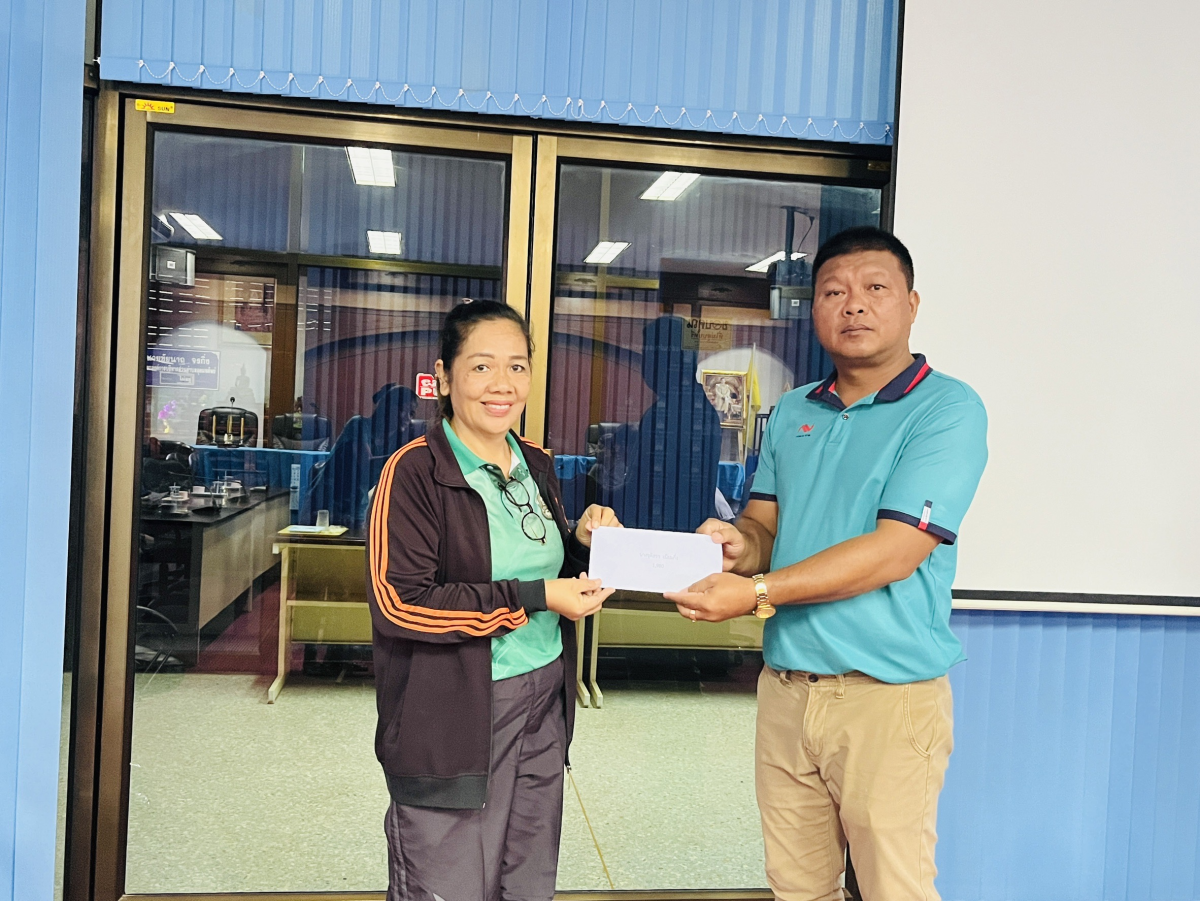 องค์การบริหารส่วนตำบลอุดมทรัพย์ มอบเงินช่วยเหลือผู้ประสบสาธารณภัยธรรมชาติ 