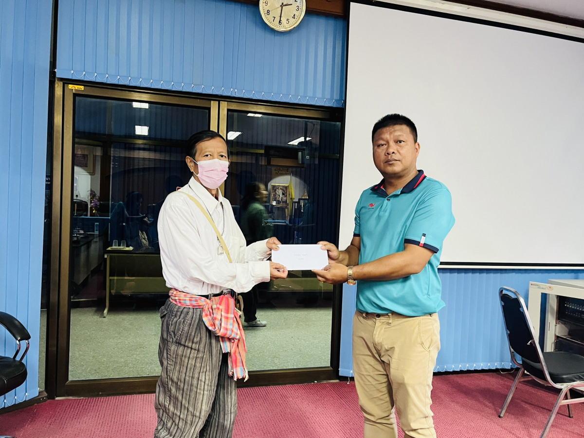 องค์การบริหารส่วนตำบลอุดมทรัพย์ มอบเงินช่วยเหลือผู้ประสบสาธารณภัยธรรมชาติ 