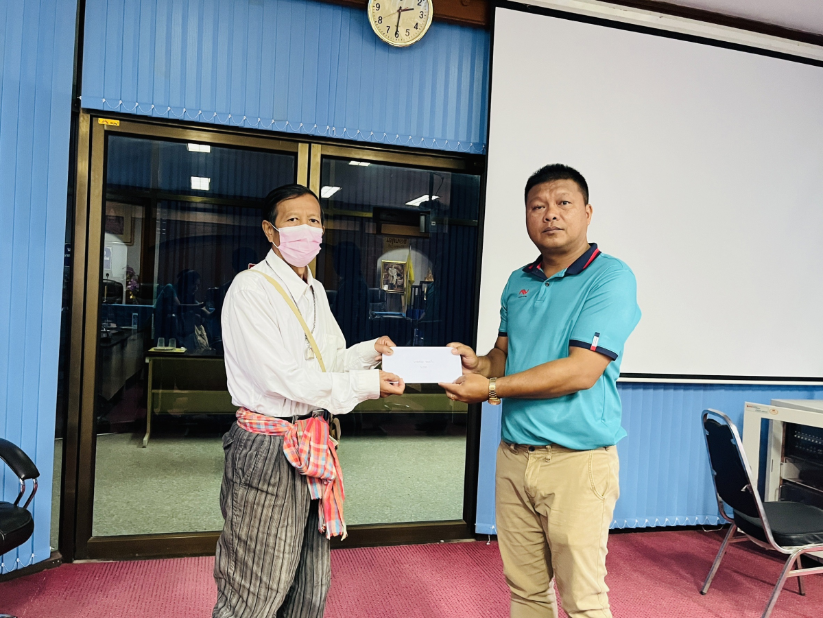 องค์การบริหารส่วนตำบลอุดมทรัพย์ มอบเงินช่วยเหลือผู้ประสบสาธารณภัยธรรมชาติ 
