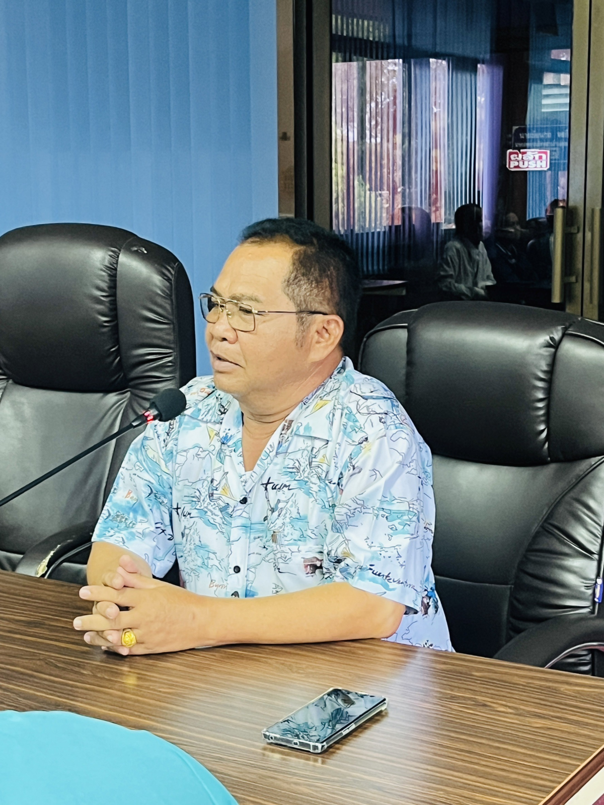 องค์การบริหารส่วนตำบลอุดมทรัพย์ มอบเงินช่วยเหลือผู้ประสบสาธารณภัยธรรมชาติ 