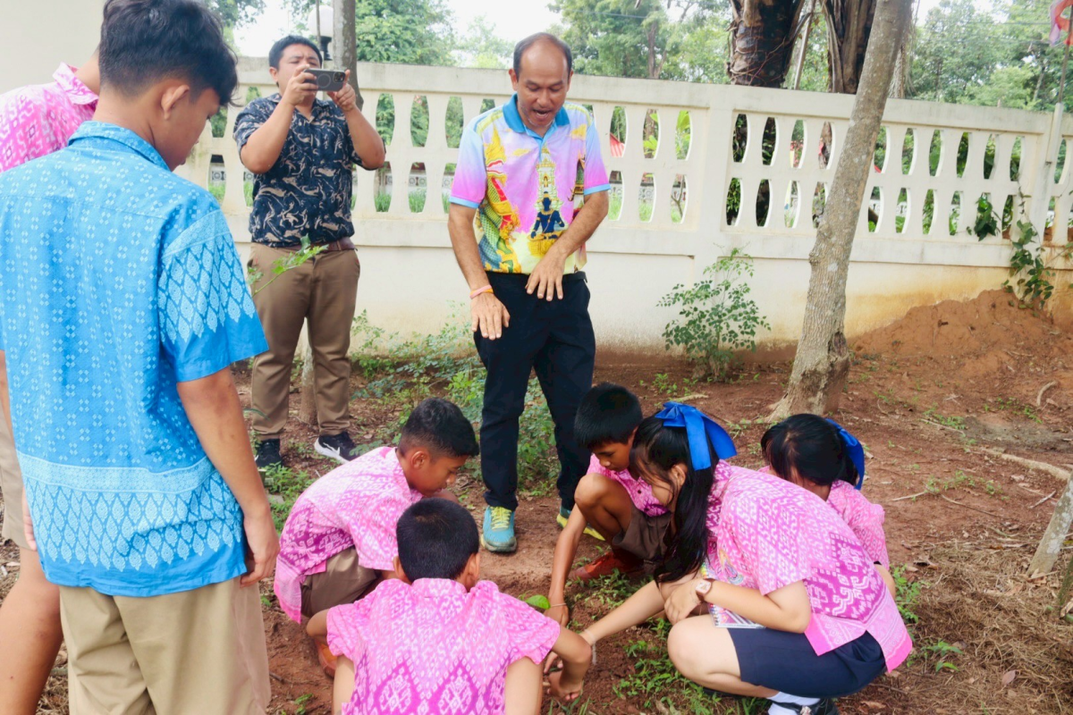 โครงการสนับสนุนเครือข่าย อพ.สร ด้านความเป็นกลางคาร์บอน และการปรับตัวต่อการเปลี่ยนแปลงสภาพภูมิอากาศ ภายได้โครงการอนุรักษ์พันธุกรรมพืชอันเนื่องมาจากพระราชดำริ สมเด็จพระเทพรัตนรายสุดาฯ สยามบรมราชกุมารี