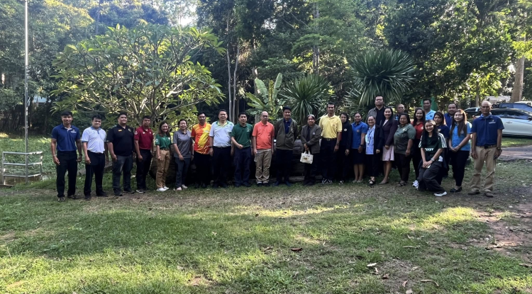 ประชุมกรรมการที่ปรึกษาสถานีวิจัยและฝึกนิสิตวนศาสตร์วังน้ำเขียว เพื่อรับฟังความคิดเห็นและแนวทางในการทำงานแบบบูรณาการของสถานีวิจัยฯ