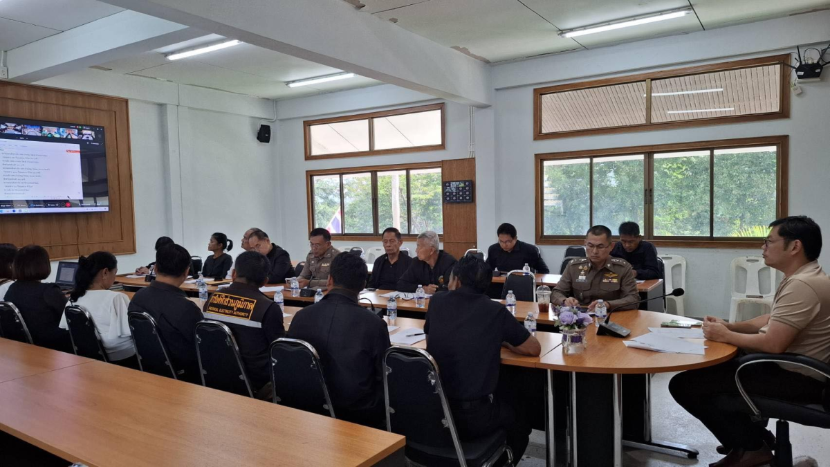 ประชุมการดำเนินงานอำนวยความสะดวกแก่ประชาชนในการเดินทางไปเข้าเฝ้าฯ กราบถวายบังคมพระบรมศพ สมเด็จพระนางเจ้าสิริกิติ์ พระบรมราชินีนาถ พระบรมราชชนนีพันปีหลวง