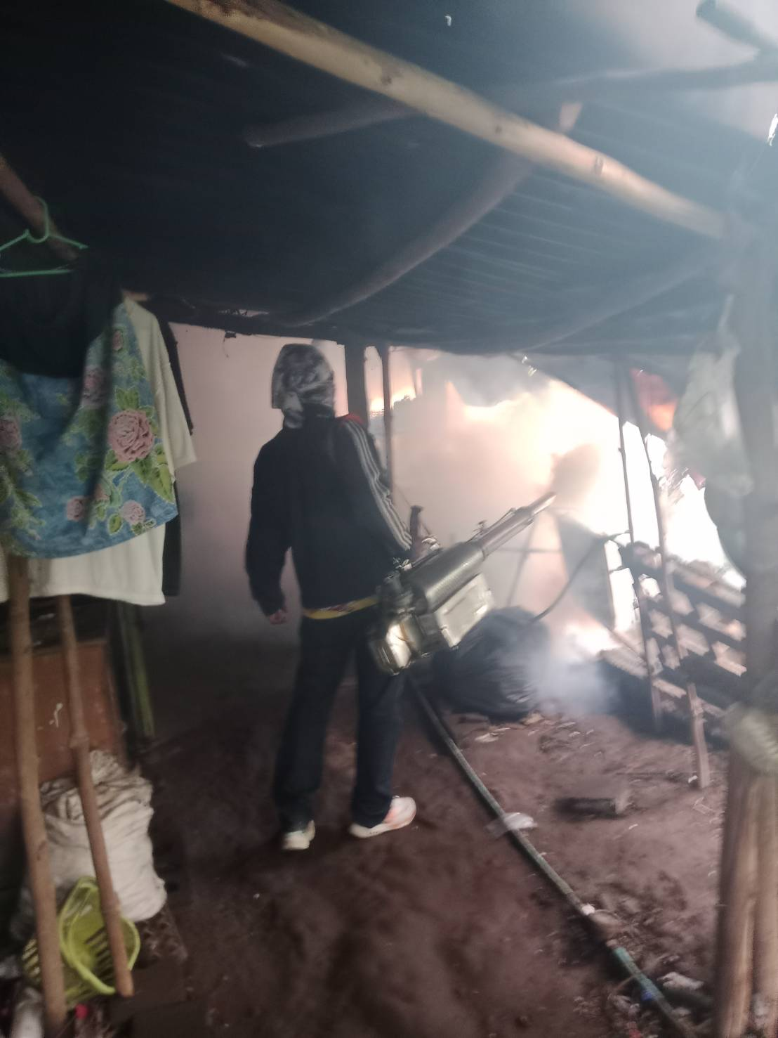 กิจกรรมฉีดพ่นหมอกควันกำจัดลูกน้ำยุงลาย ภายในหมู่บ้านวังน้ำเขียว ม.9