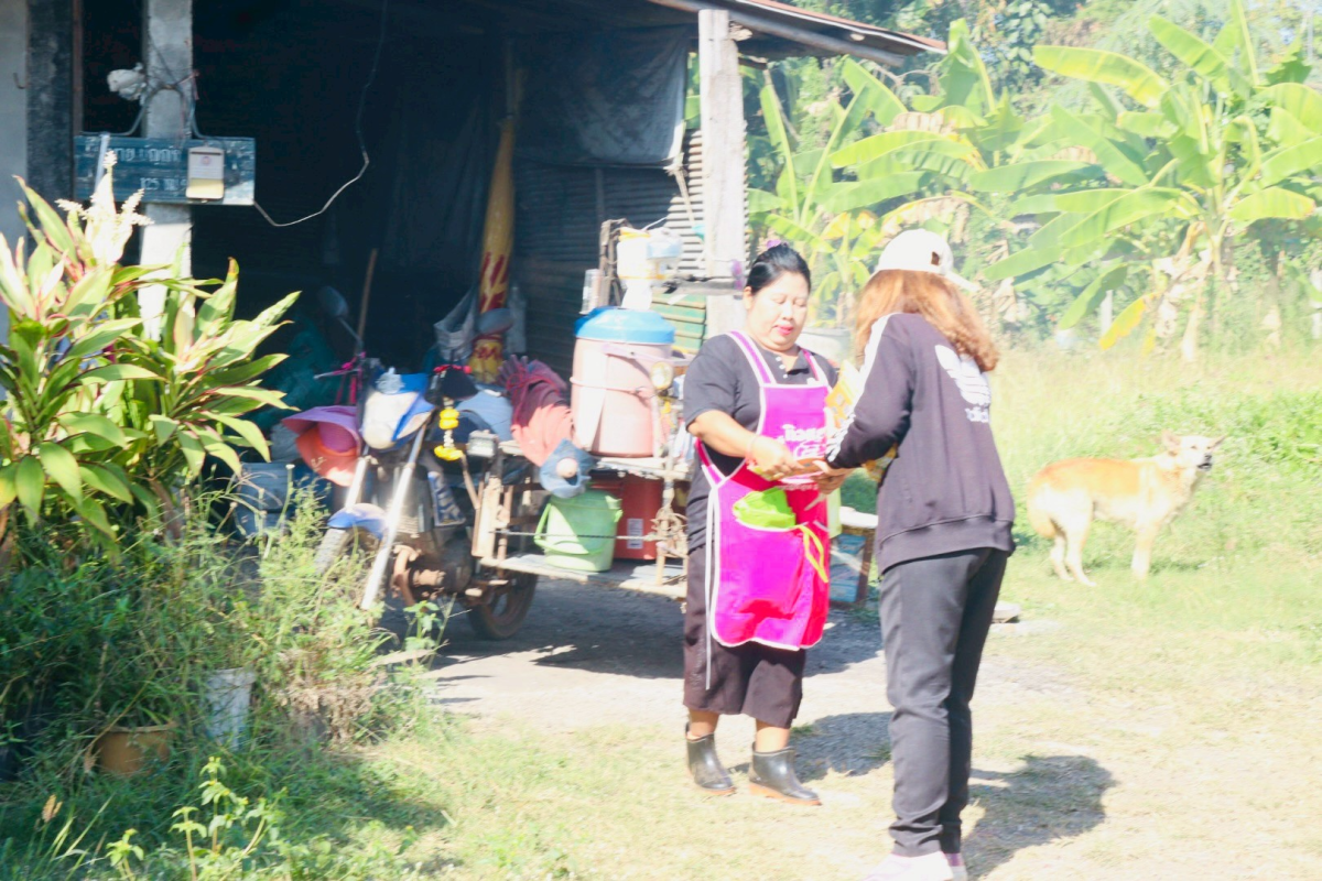 เดินขบวนรณรงค์ออกไปใช้สิทธิเลือกตั้งนายกองค์การบริหารส่วนตำบลอุดมทรัพย์เเละสมาชิกสภาองค์การบริหารส่วนตำบลอุดมทรัพย์ในเขตพื้นที่ตำบลอุดมทรัพย์ 