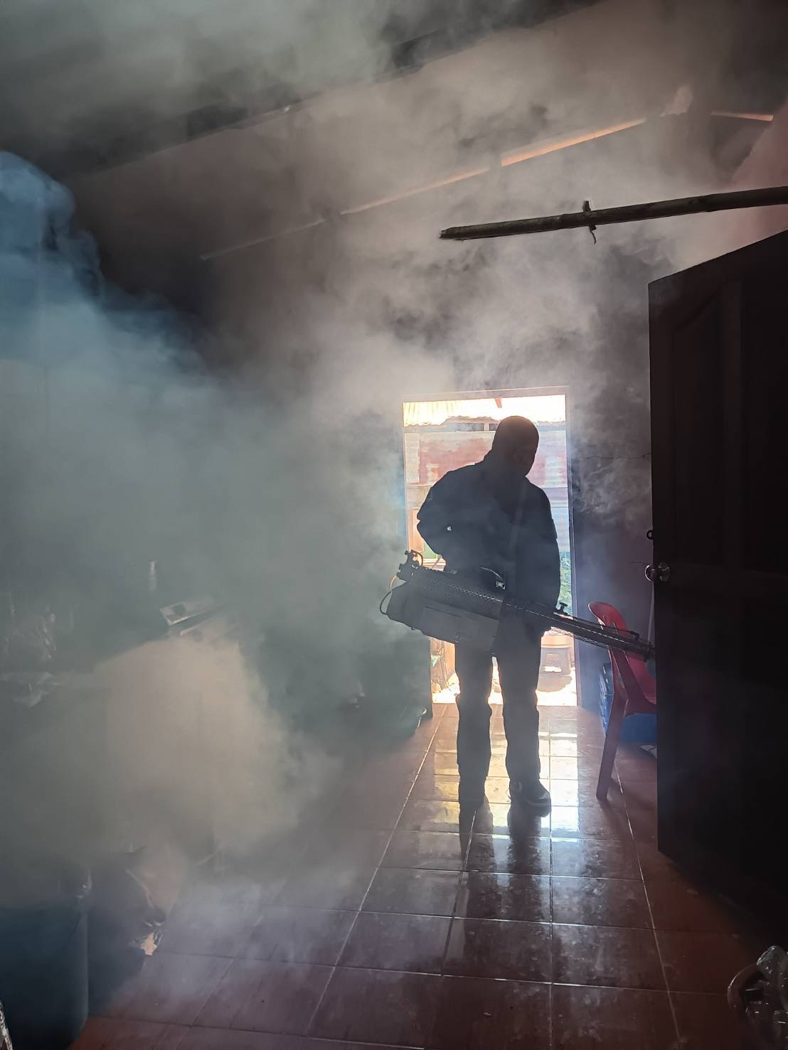 กิจกรรมฉีดพ่นหมอกควันกำจัดลูกน้ำยุงลาย บ้านวังน้ำเขียว ม.9