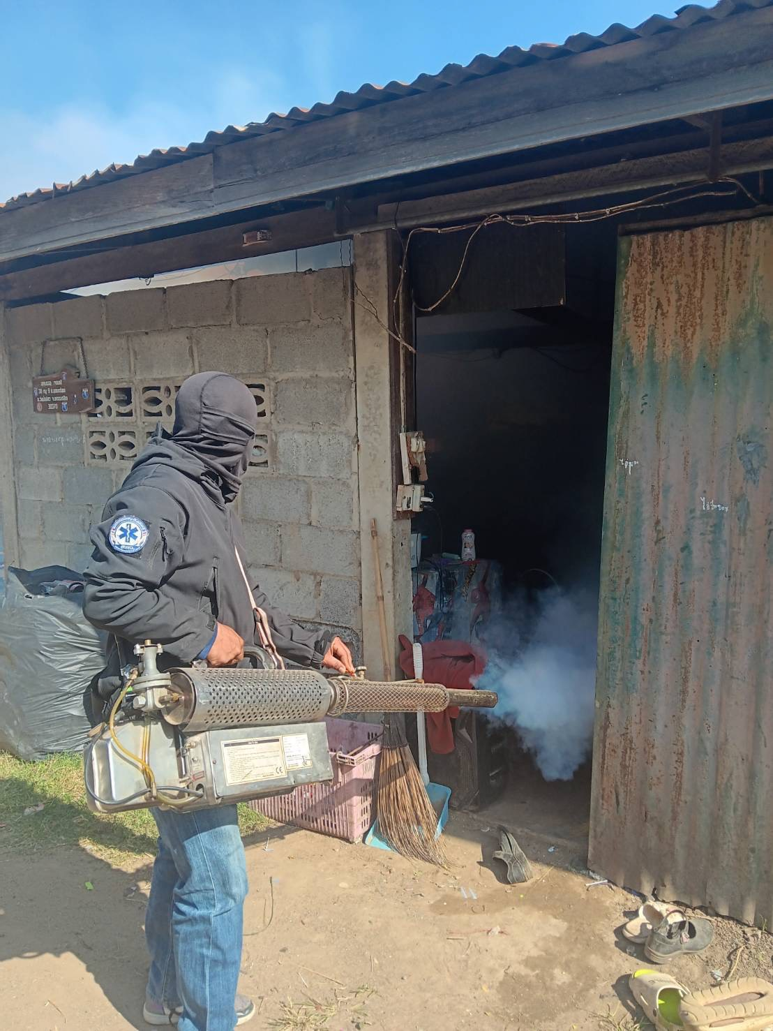 กิจกรรมฉีดพ่นหมอกควันกำจัดลูกน้ำยุงลาย บ้านวังน้ำเขียว ม.9