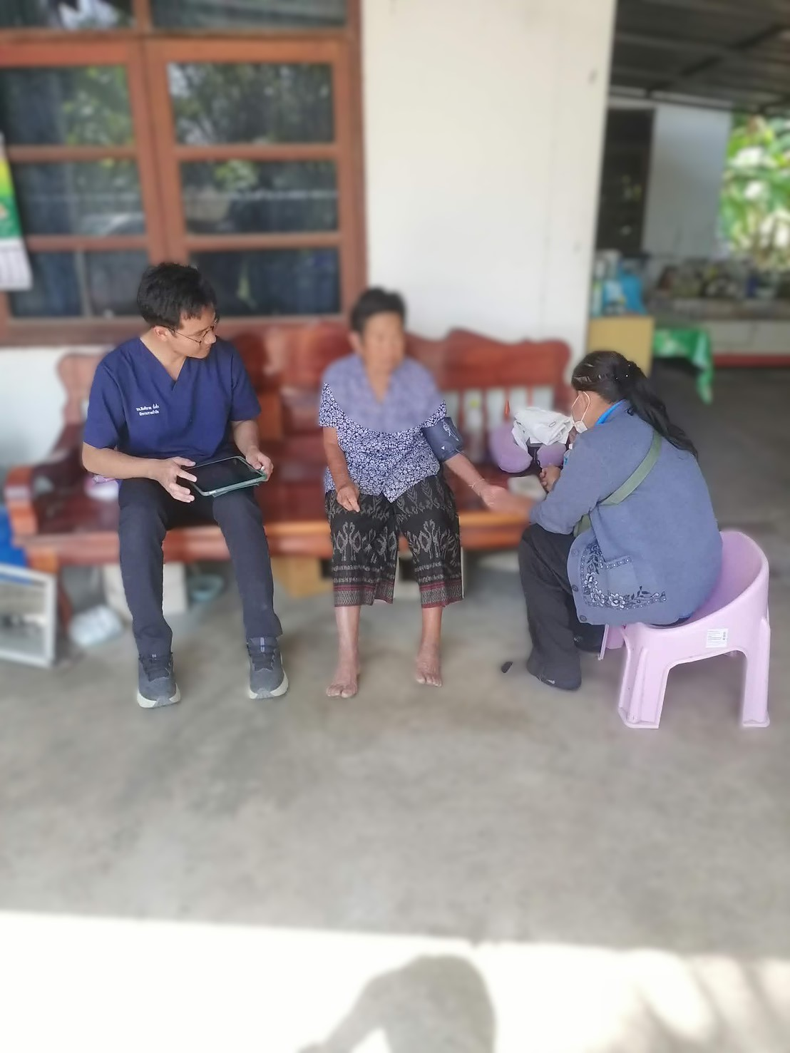 โครงการเยี่ยมบ้านผู้สูงอายุ ผู้พิการและผู้ป่วย IMC ของ อบต อุดมทรัพย์