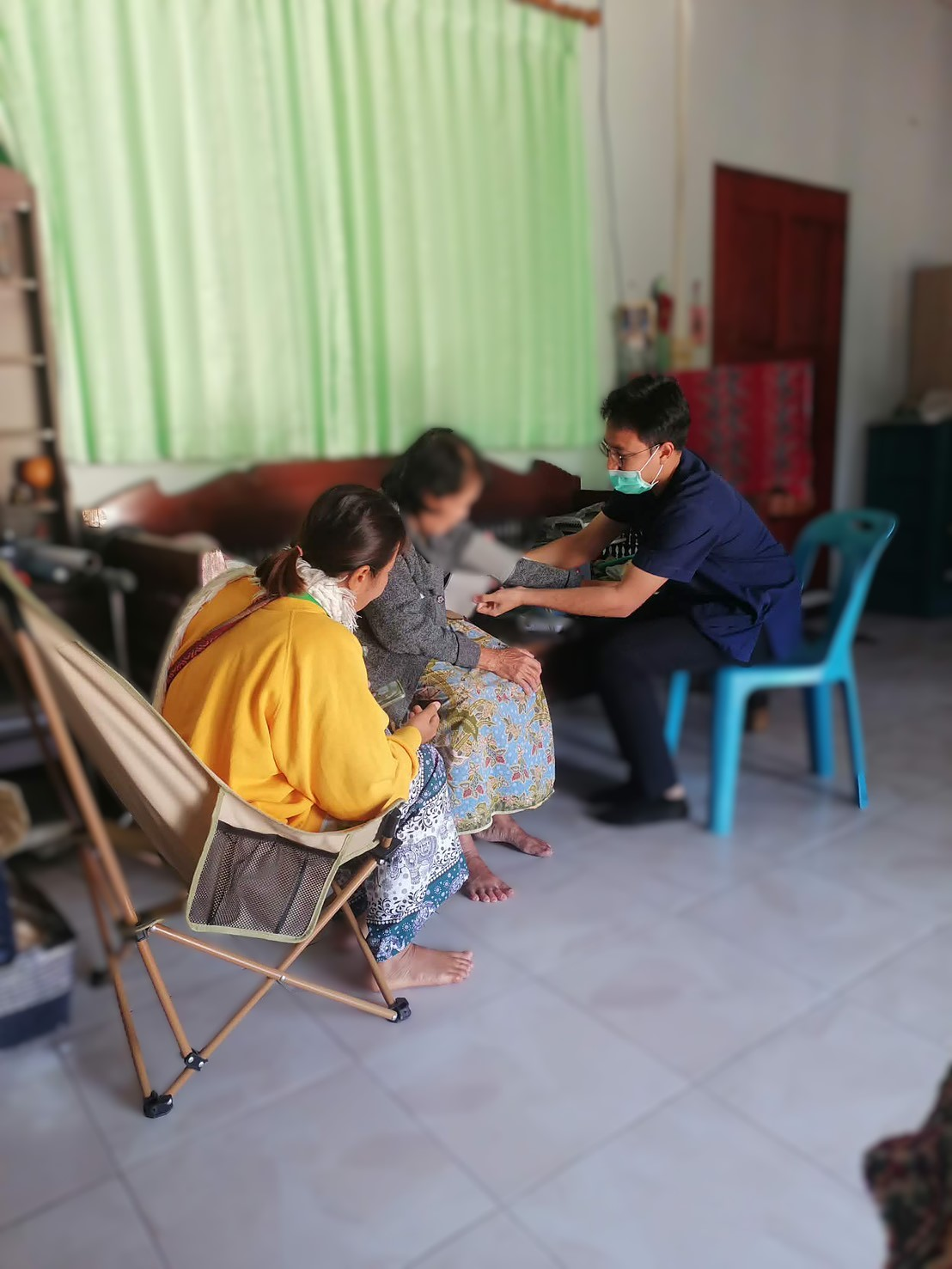 โครงการเยี่ยมบ้านผู้สูงอายุ ผู้พิการและผู้ป่วย IMC ของ อบต อุดมทรัพย์