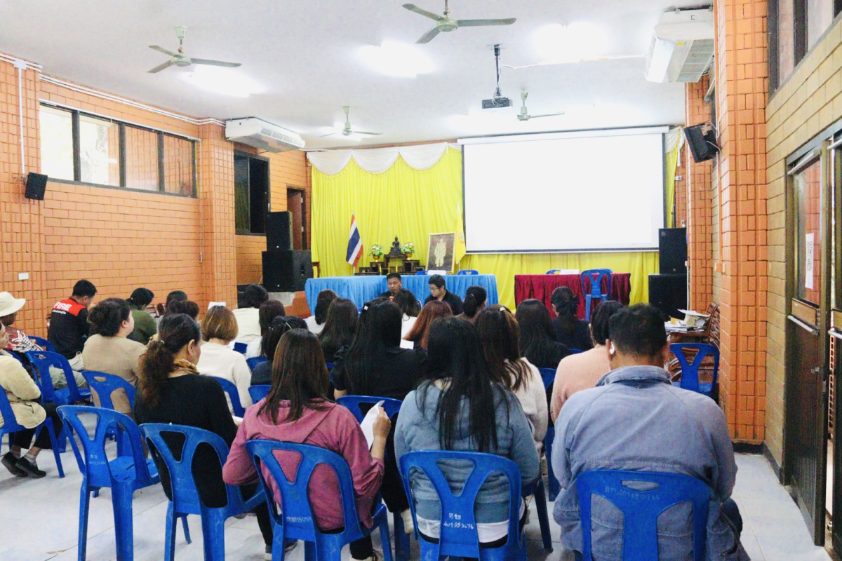 ประชุมเจ้าหน้าที่อบต. เพื่อเตรียมความพร้อมวันส่งมอบ-รับมอบหีบบัตรเลือกตั้ง วัสดุเลือกตั้ง ในการเลือกตั้งสมาชิกสภาองค์การบริหารส่วนตำบลอุดมทรัพย์และนายกองค์การบริหารส่วนตำบลอุดมทรัพย์ 