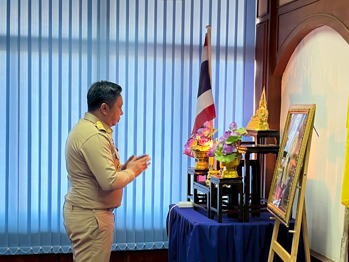 ประชุมสภาองค์การบริหารส่วนตำบลอุดมทรัพย์ ครั้งแรก